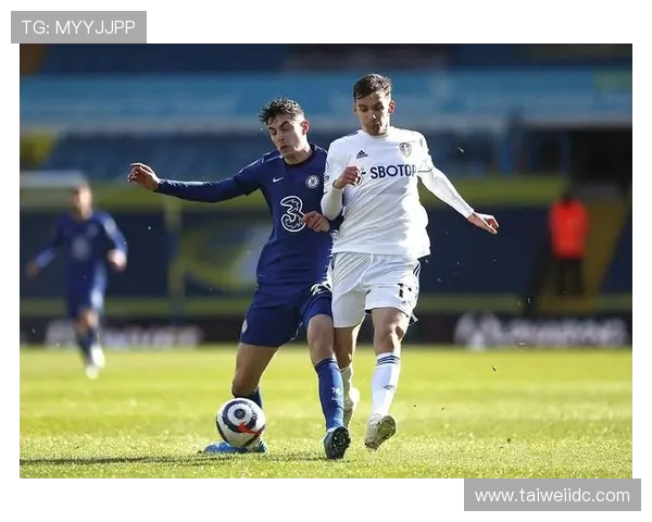 利兹联主场迎战曼城展现英超激烈对抗与精彩瞬间